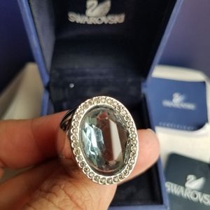 AUTHENTIC Swarovski Meteor Oval Halo Ring